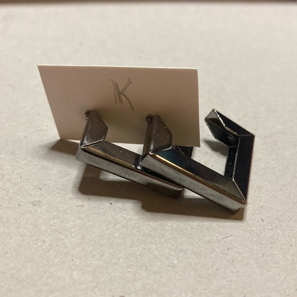*BOGO FREE* Silver box hoop-ish earrings - Picture 1 of 3